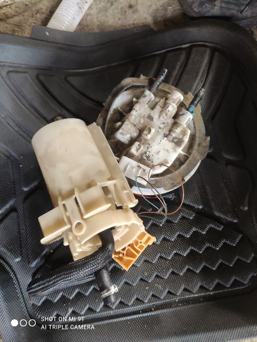 Горивна, бензинова помпа Опел Вектра Ц 1.8 бензин opel vectra c