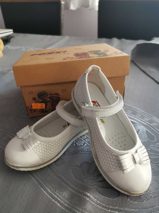 Детски   обувки                           .