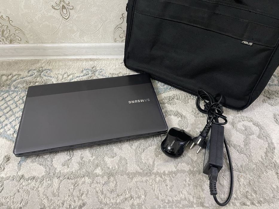 Продам ноутбук Samsung NP300