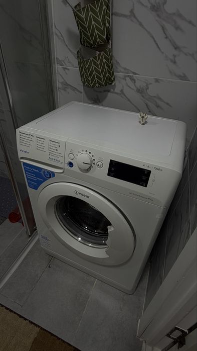 Стиральная машина автомат indesit