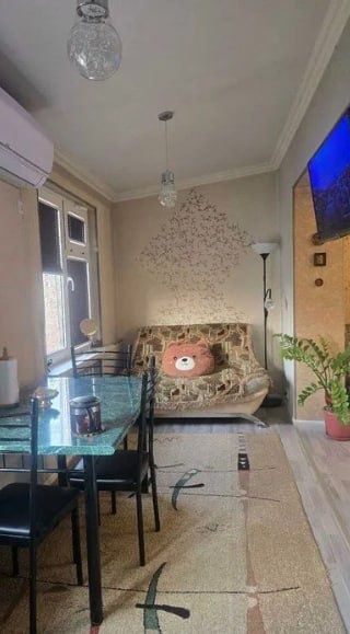 Срочно Продаётся ТШевченка 2/5/5 с мебелью техника ремонт хороший !