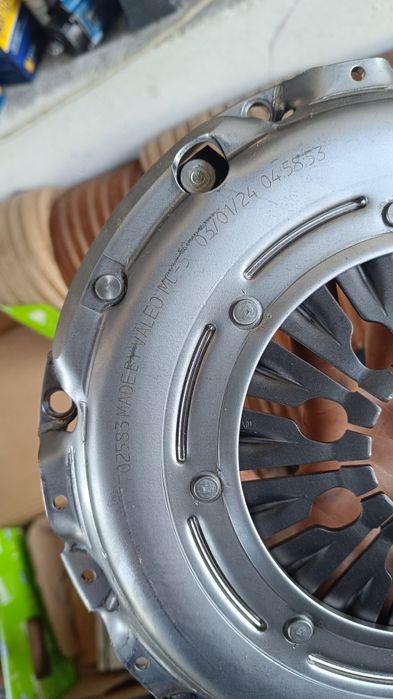 Комплект съединител Valeo 837304 VW/Audi/Seat/Skoda/Ford