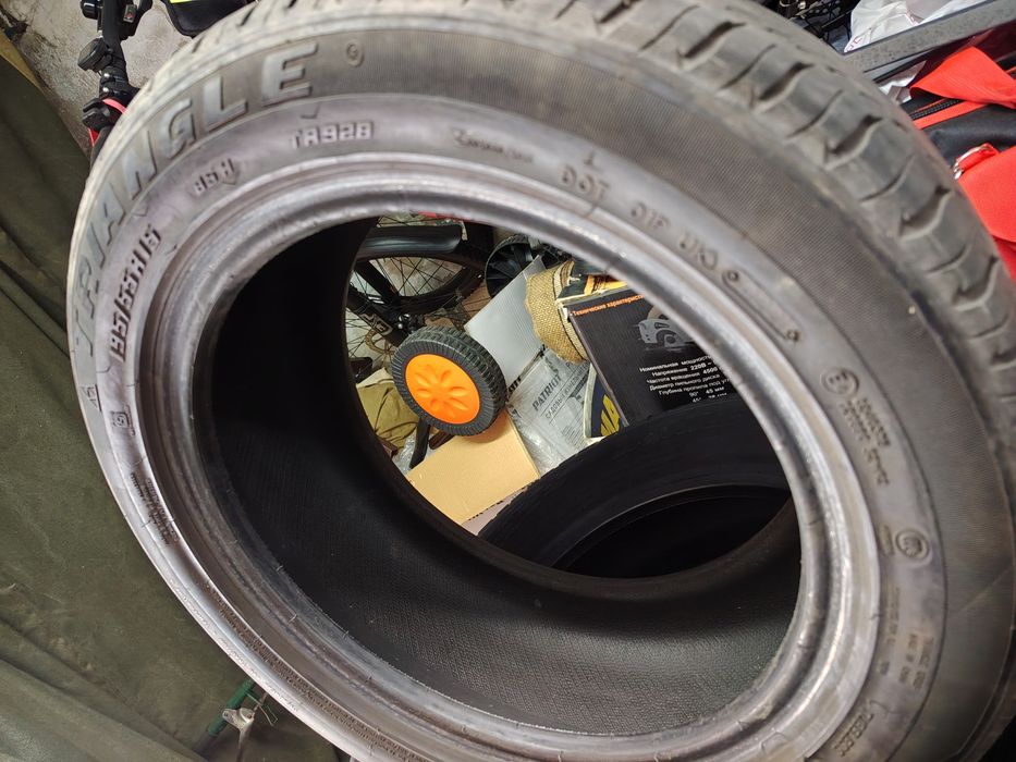 Продам шины две пары