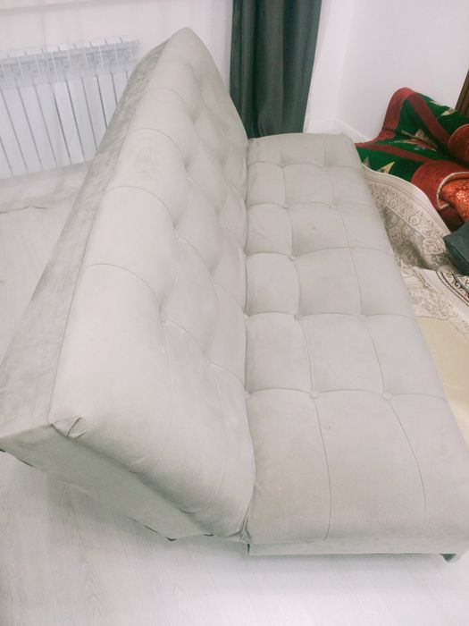 Диван б/у удобный