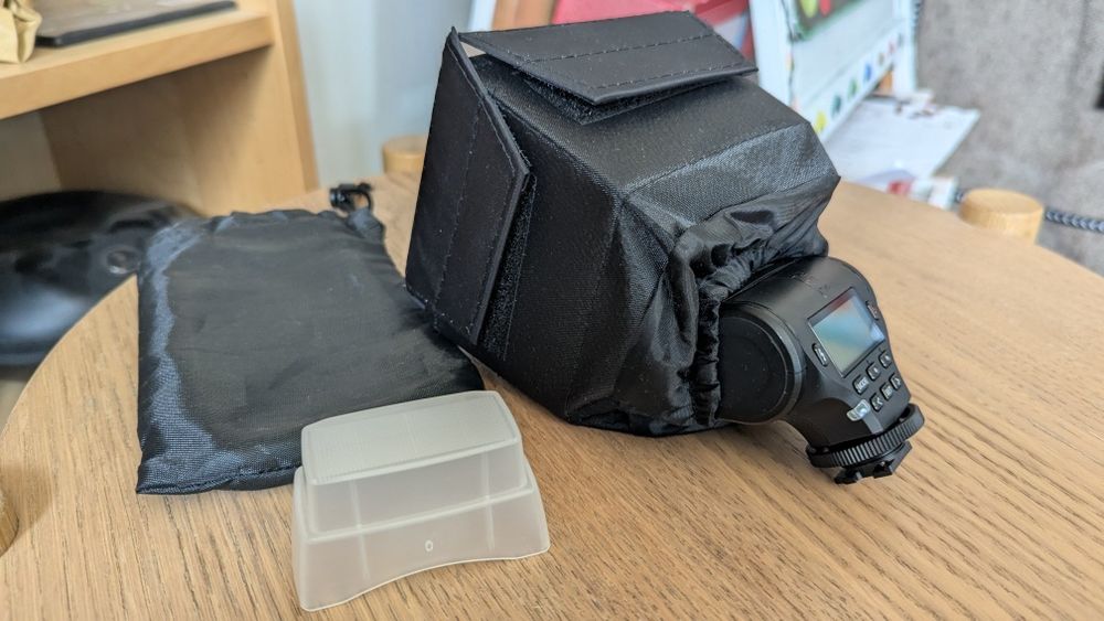 Blitz TTL pt Sony - Meike Speedlite MK 320