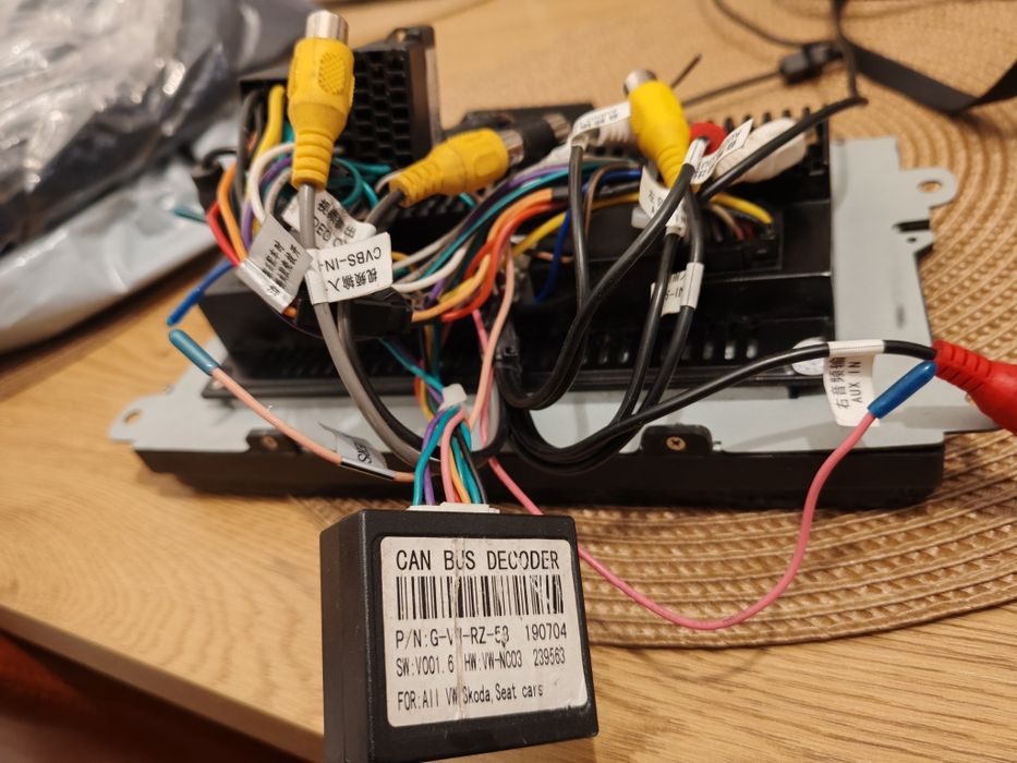 Navigație 10,1" ecran rotativ