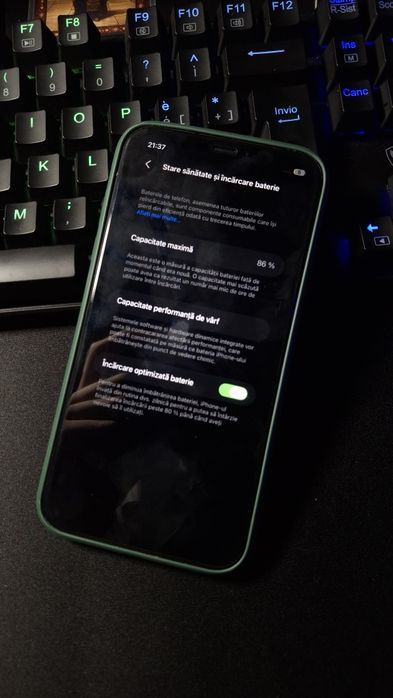 Vând iPhone 11 128gb
