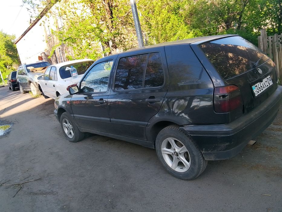 Продаётся Volkswagen Golf 3