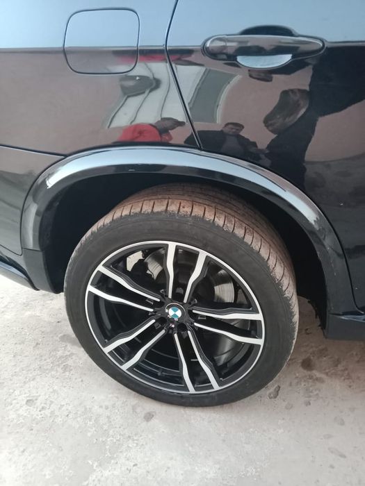 Продам шины BMW F15