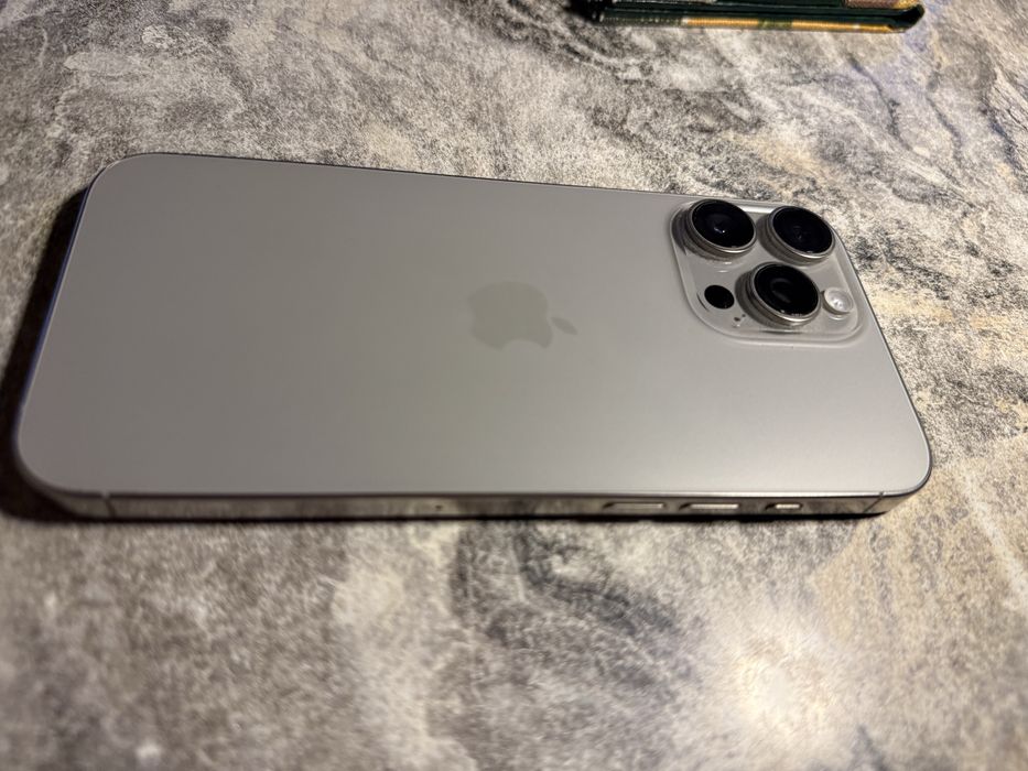 iPhone 16 pro max 512 gb 93% 2сим актив