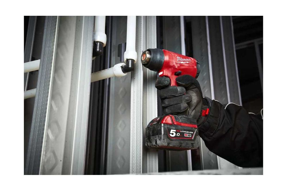 Аккумуляторный фен Milwaukee M18 BHG-502C