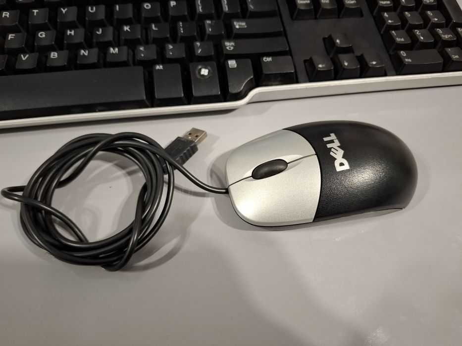 Kit clasic Dell periferice PC — Monitor, Tastatură, Mouse, Boxe