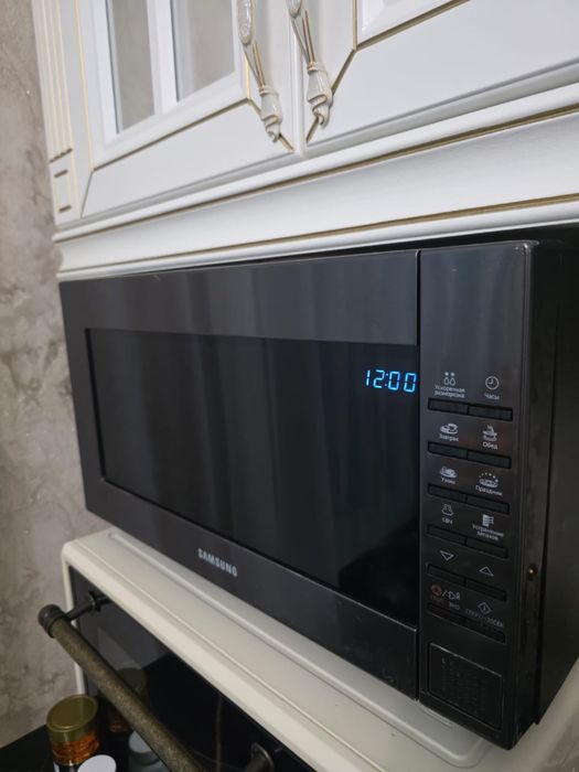 Продам микроволновую печь