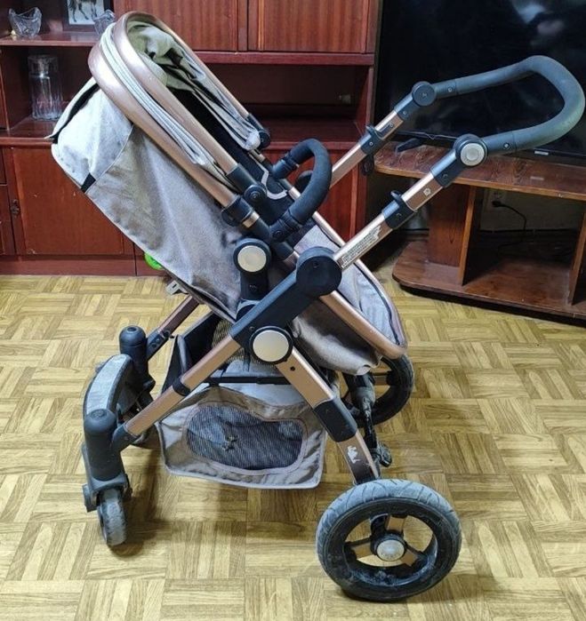 Детская коляска //