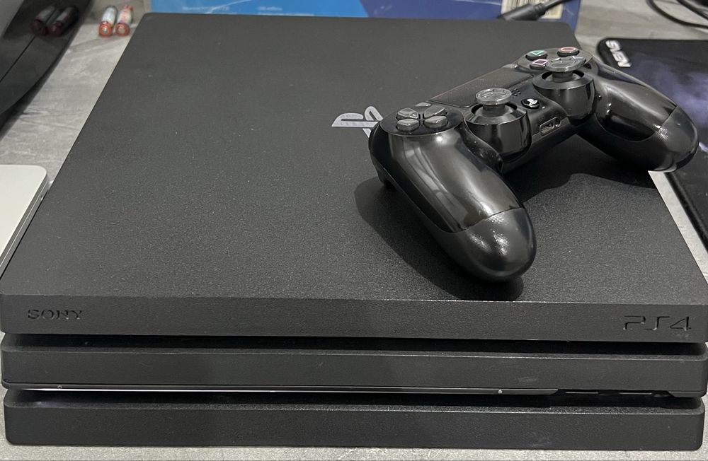 Playstation 4 Pro 1TB