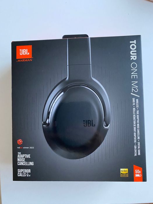 Слушалки безжични JBL Tour One M2 като нови