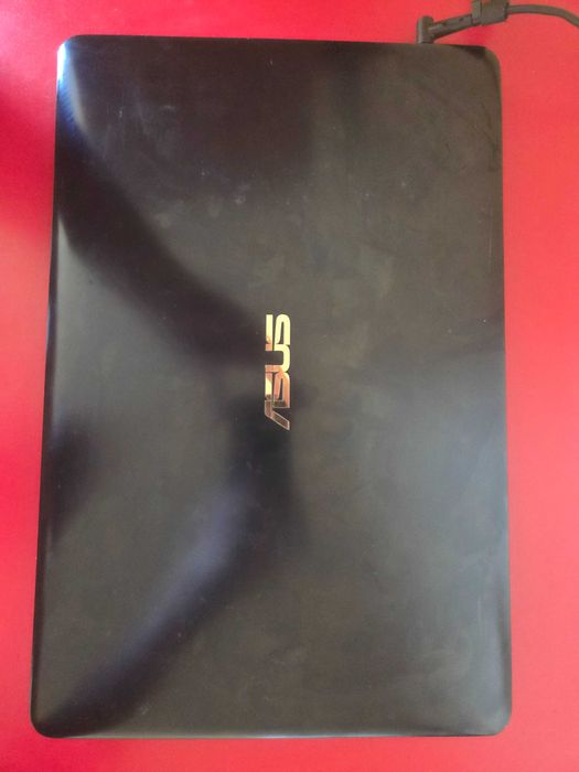 Laptop ASUS ZenBook Pro 15 UX550GE