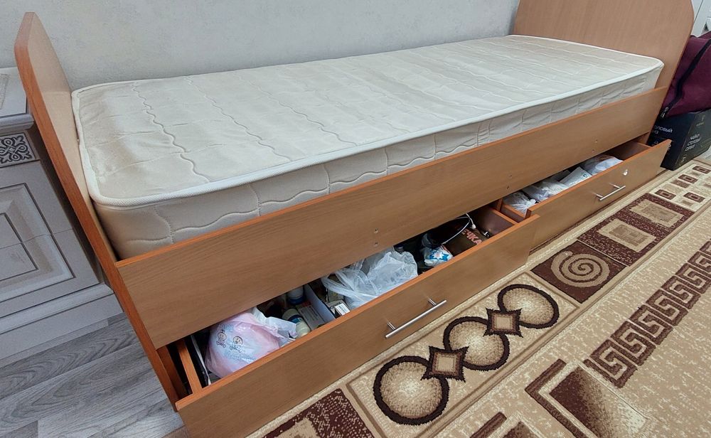 Кровать односпальная