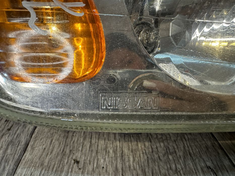 Фары на Ниссан Микра