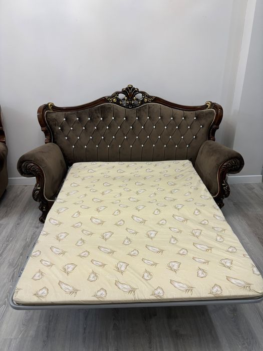 Продам Диван тройка(два дивана и кресло)