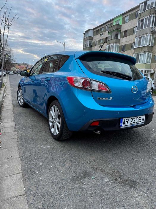 Mazda 3 2009 (face-lift) 1.6 petrol