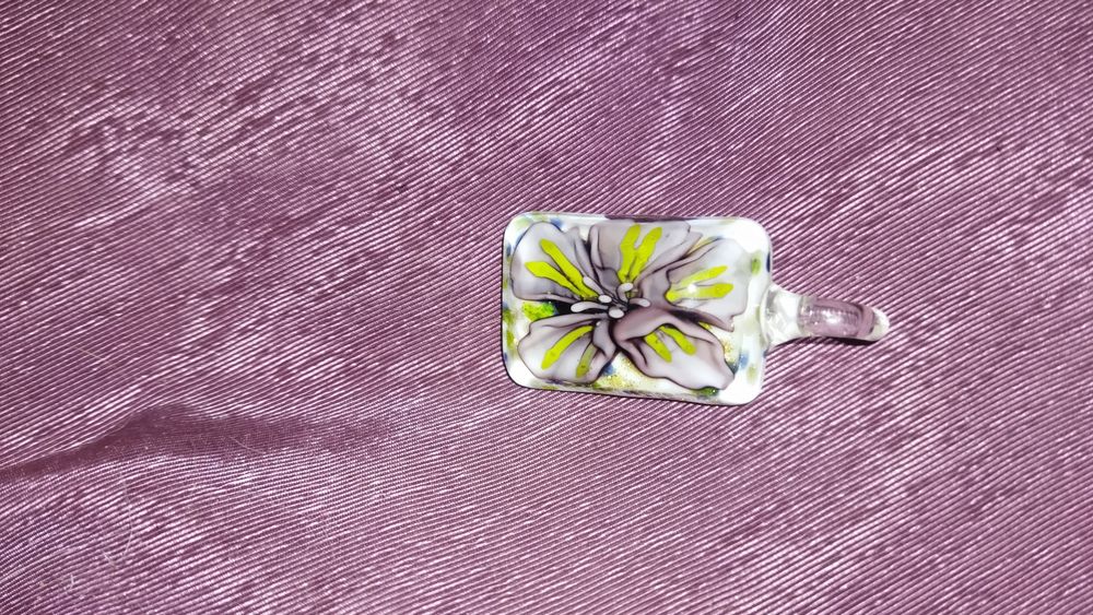 Продам мурановые кулоны