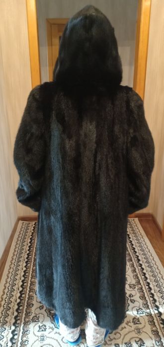 Продам норковую шубу 48-50 р