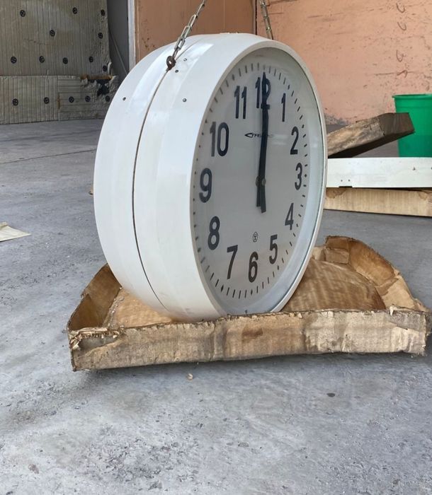 Продам Часы  Стрела