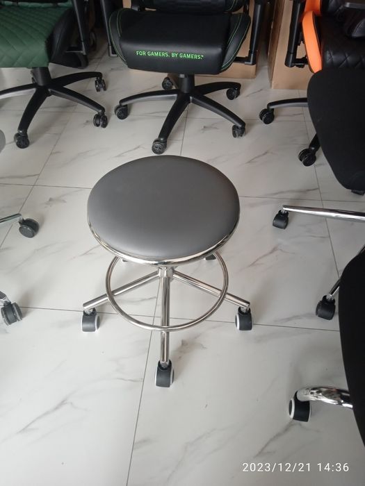 Кресло офисное, кресло для кассира, кресло для посетителей