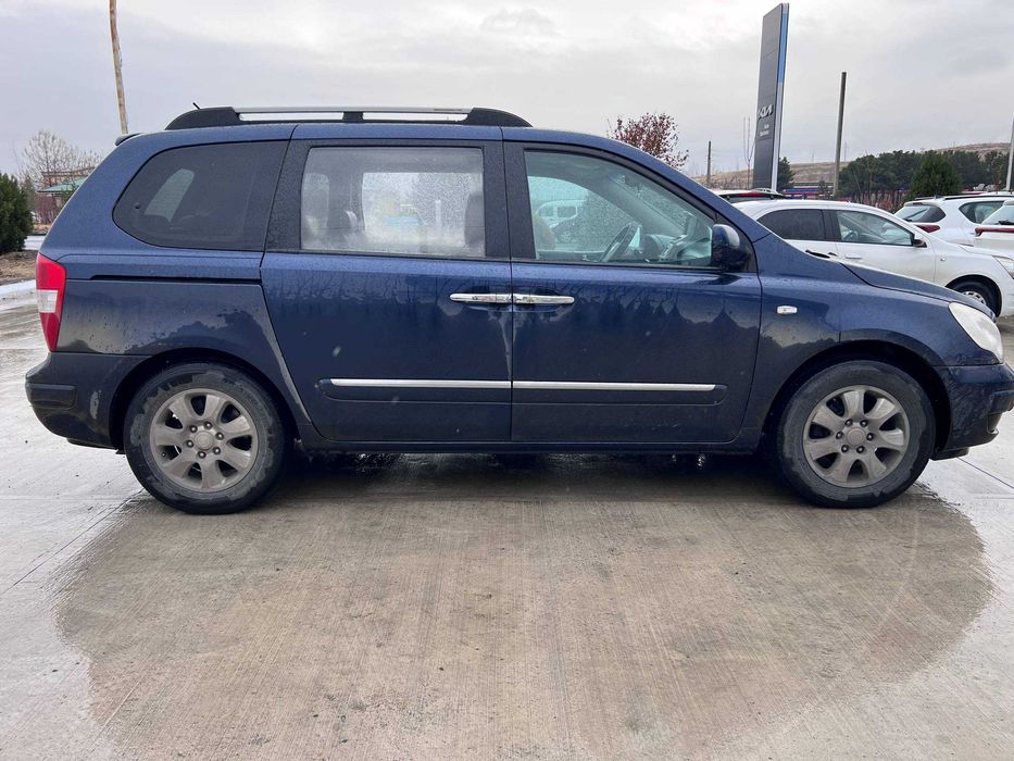 Kia Carnival SOTILADI