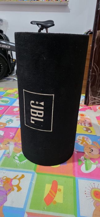 Tub subwoofer jbl si statie