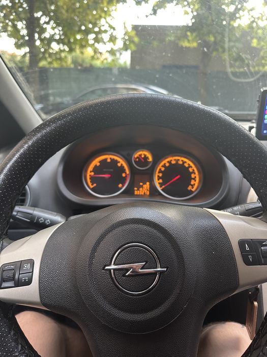 Opel Corsa D 1.3