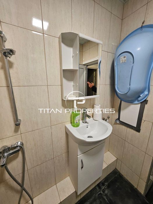 Дава се под наем Двустаен апартамент в Бургас, Изгрев - 67 кв.м за 433.5 € - Снимка #9