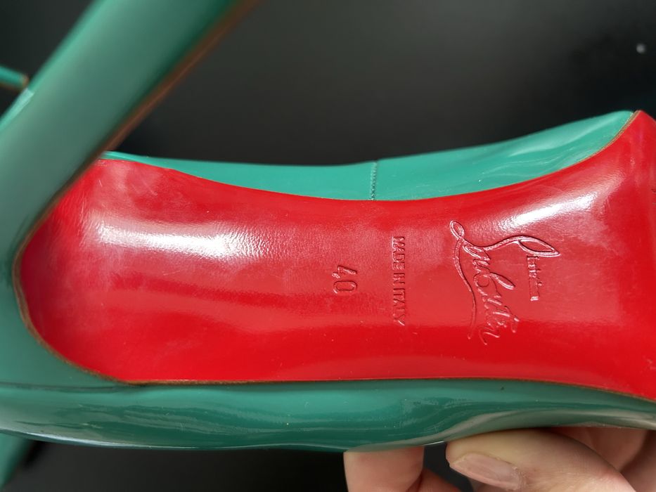 Pantofi Christian Louboutin originali