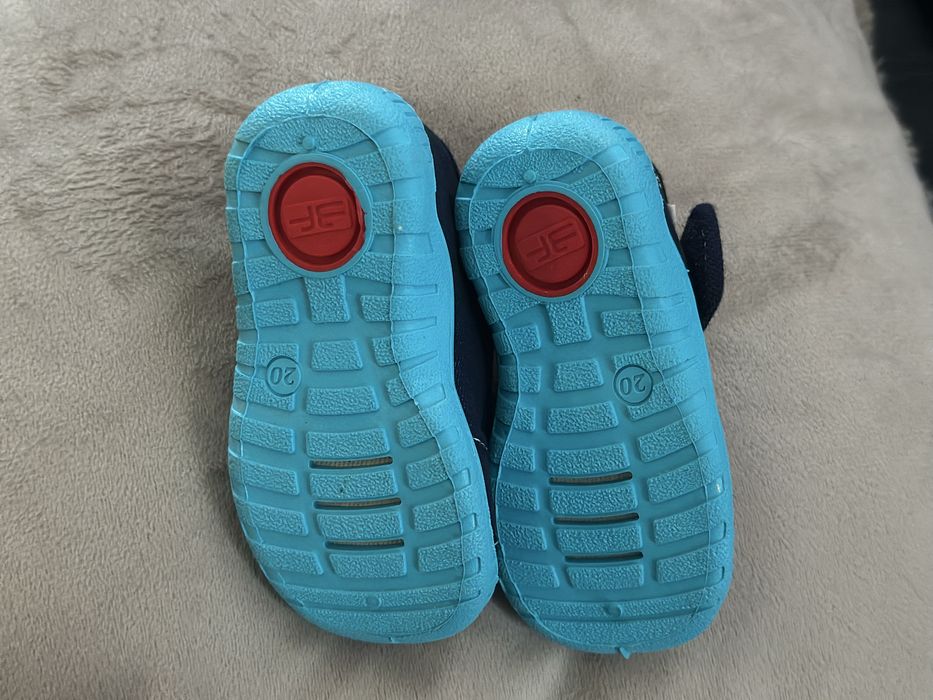 Детски обувки/ сандали/ пантофи