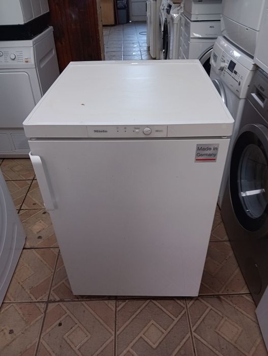 Малък фризер с 4 чекмеджета Миеле Miele 2 години гаранция!