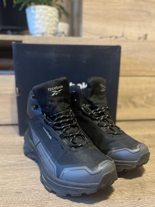 Мъжки зимни обувки REEBOK