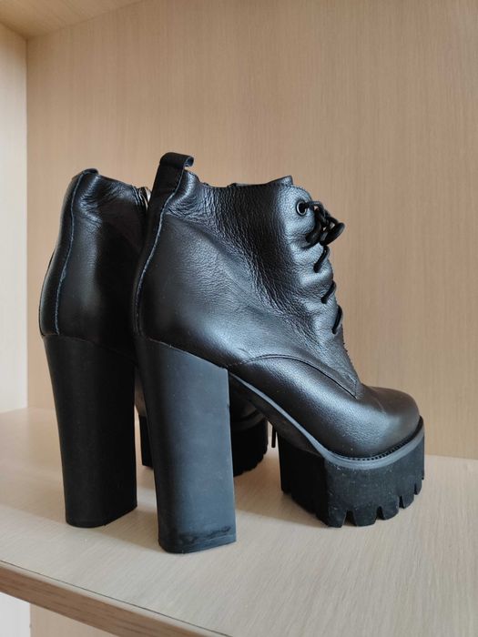 Ботильоны кожаные