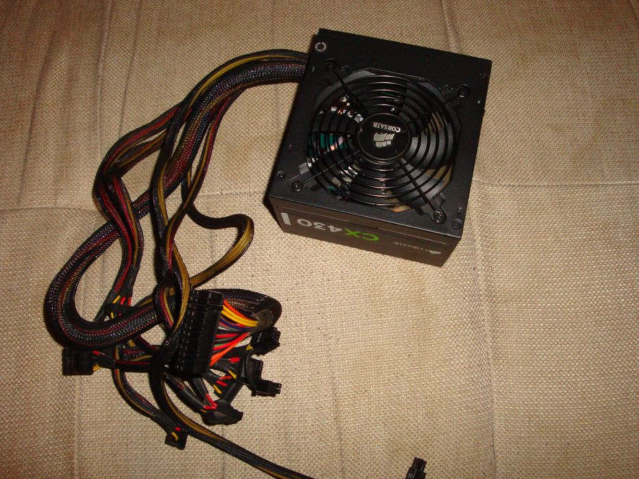 Sursa calculator Corsair CX430 430W impecabila