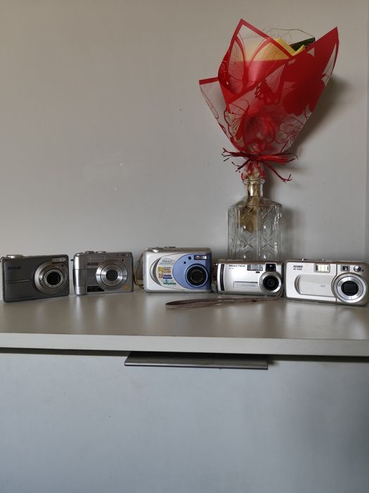 Ретро дигитални фотоапарати - 25€