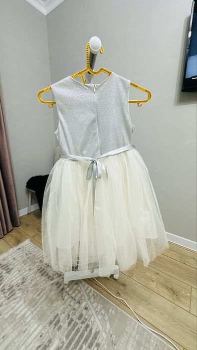 Продам детское платье