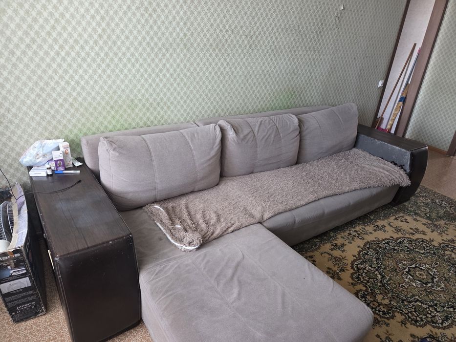 Отдам бесплатно диван