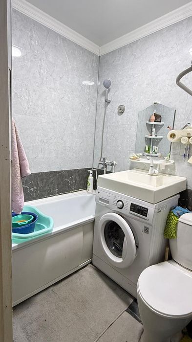 Продам квартиру мкр Каратау 8