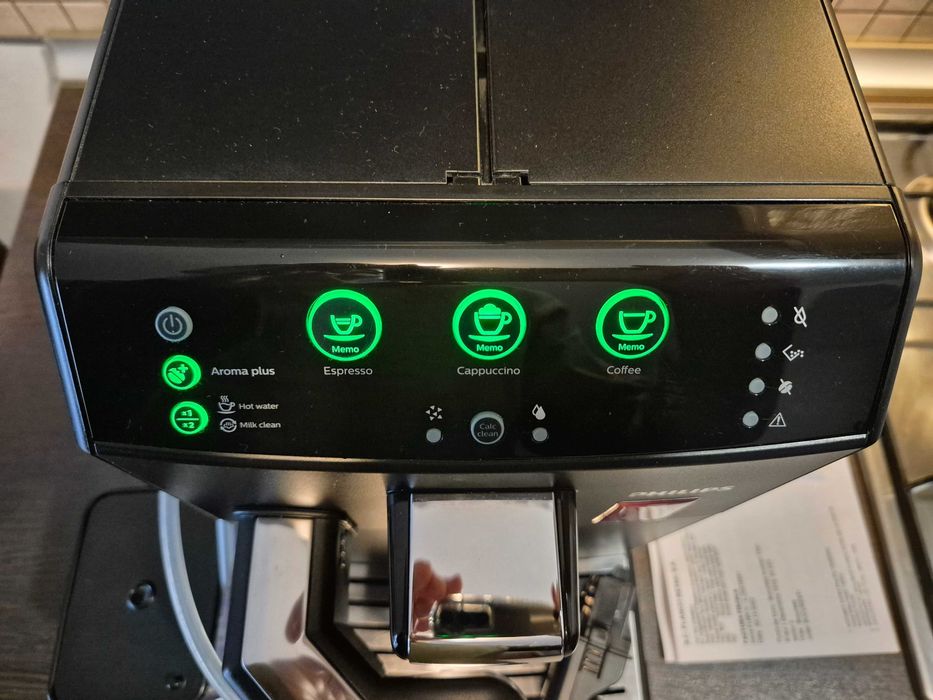 Espressor automat Philips Seria 3000 si Bonus