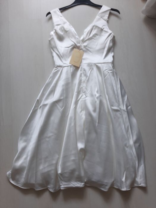 Rochie alba noua
