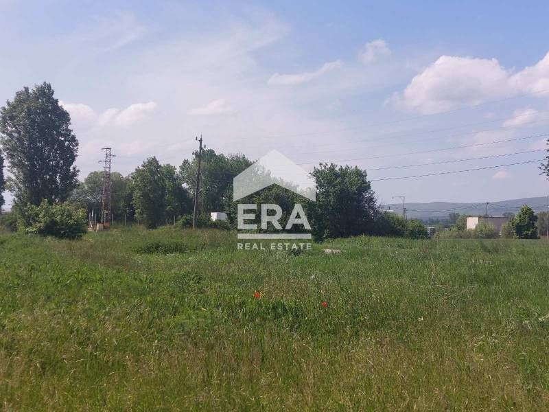 Продава се Парцел в с. Петърч, Област София-област - 2224 кв.м за 31 €/кв.м - Снимка #1