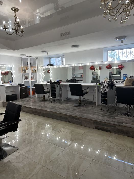 Сдам места в салоне красоты