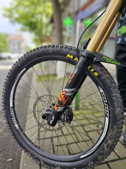 Specilazed demo 8 carbon 2019