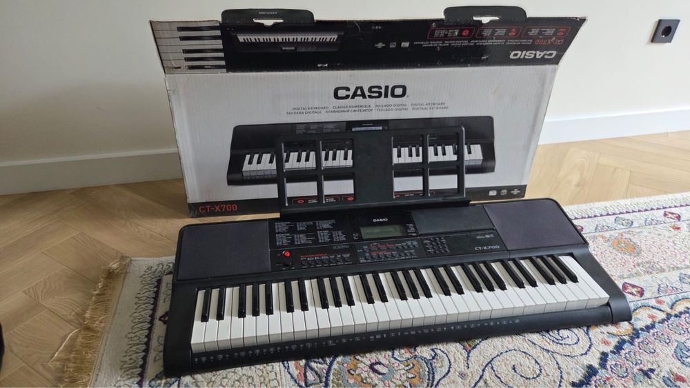 Casio CT-X700