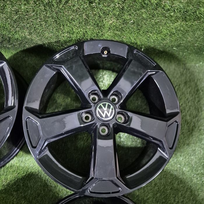 Jante Noi R 17 5x112 Golf,  Passat, Tiguan, Sharan, Caddy